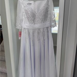JJ's House Ivory Lace Bridal Gown